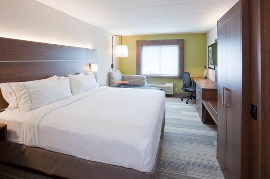 Holiday Inn Express Hotel & Suites Woodland Hills By Ihg Los Angeles Bagian luar foto