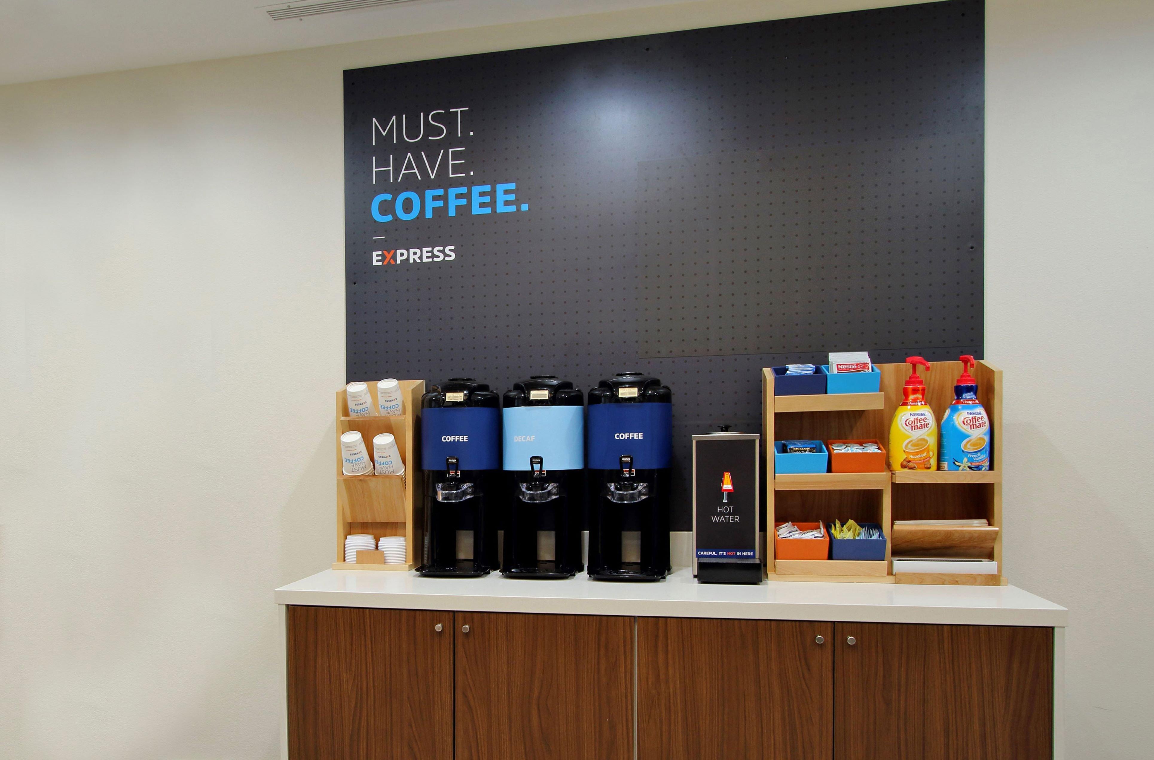 Holiday Inn Express Hotel & Suites Woodland Hills By Ihg Los Angeles Bagian luar foto