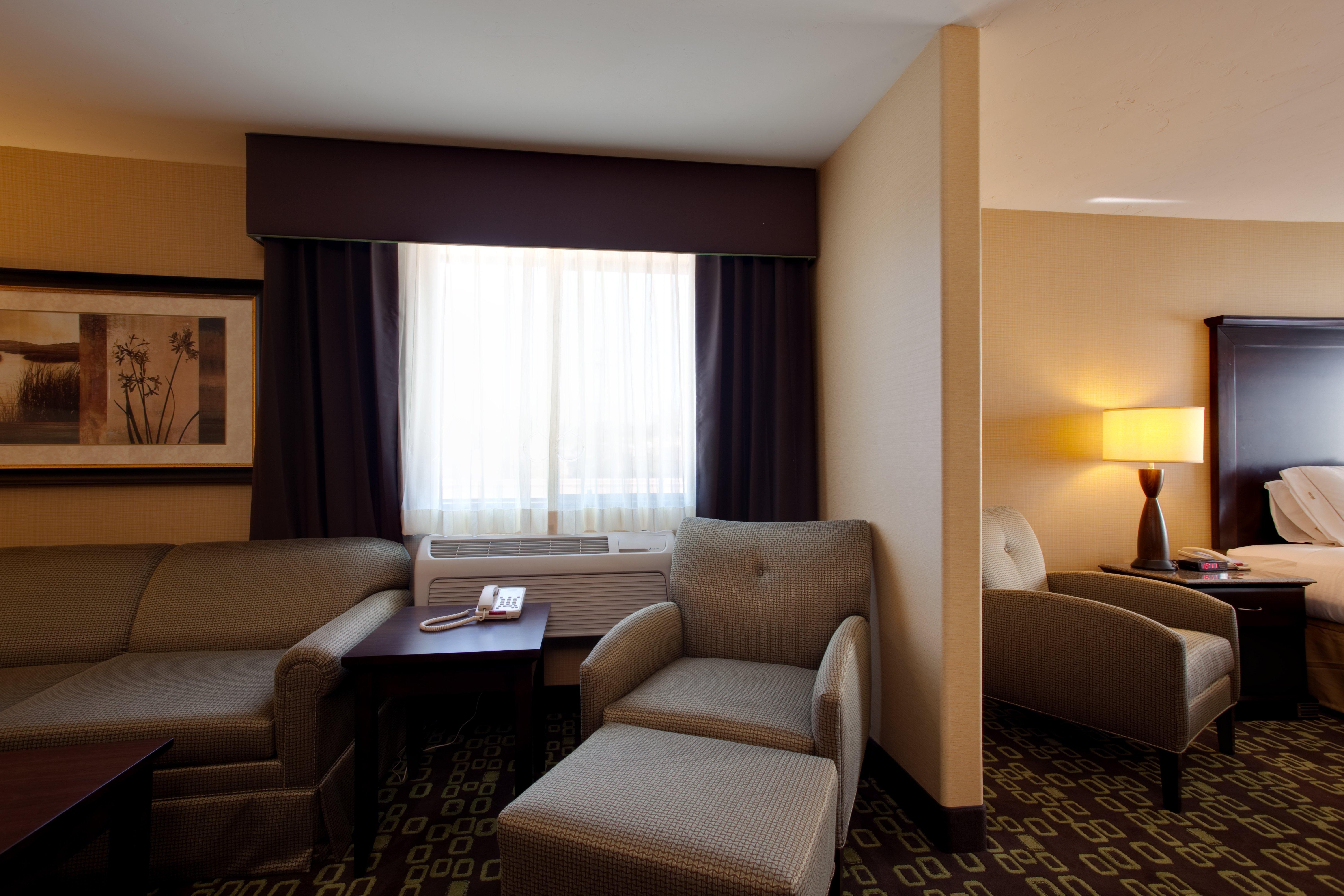 Holiday Inn Express Hotel & Suites Woodland Hills By Ihg Los Angeles Bagian luar foto