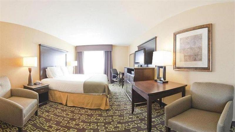 Holiday Inn Express Hotel & Suites Woodland Hills By Ihg Los Angeles Bagian luar foto