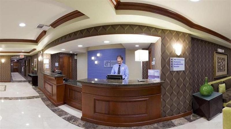 Holiday Inn Express Hotel & Suites Woodland Hills By Ihg Los Angeles Bagian luar foto